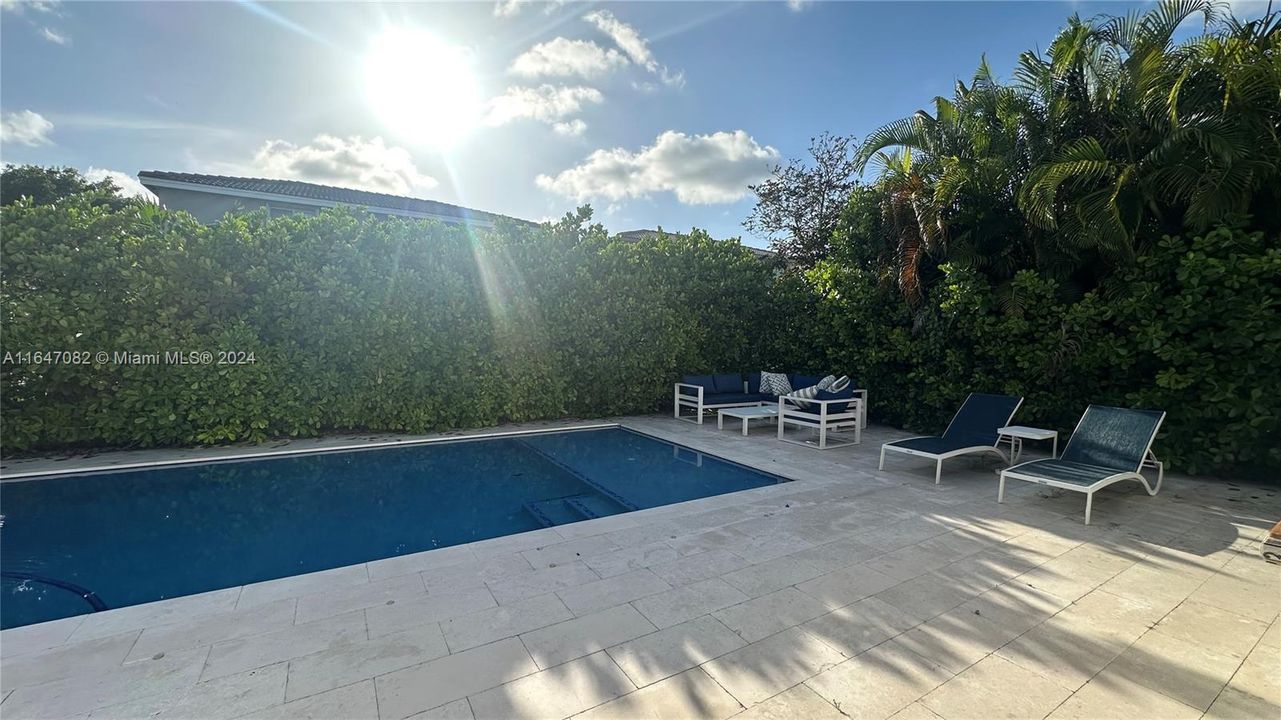 最近租的: $6,000 (4 贝兹, 3 浴室, 2376 平方英尺)