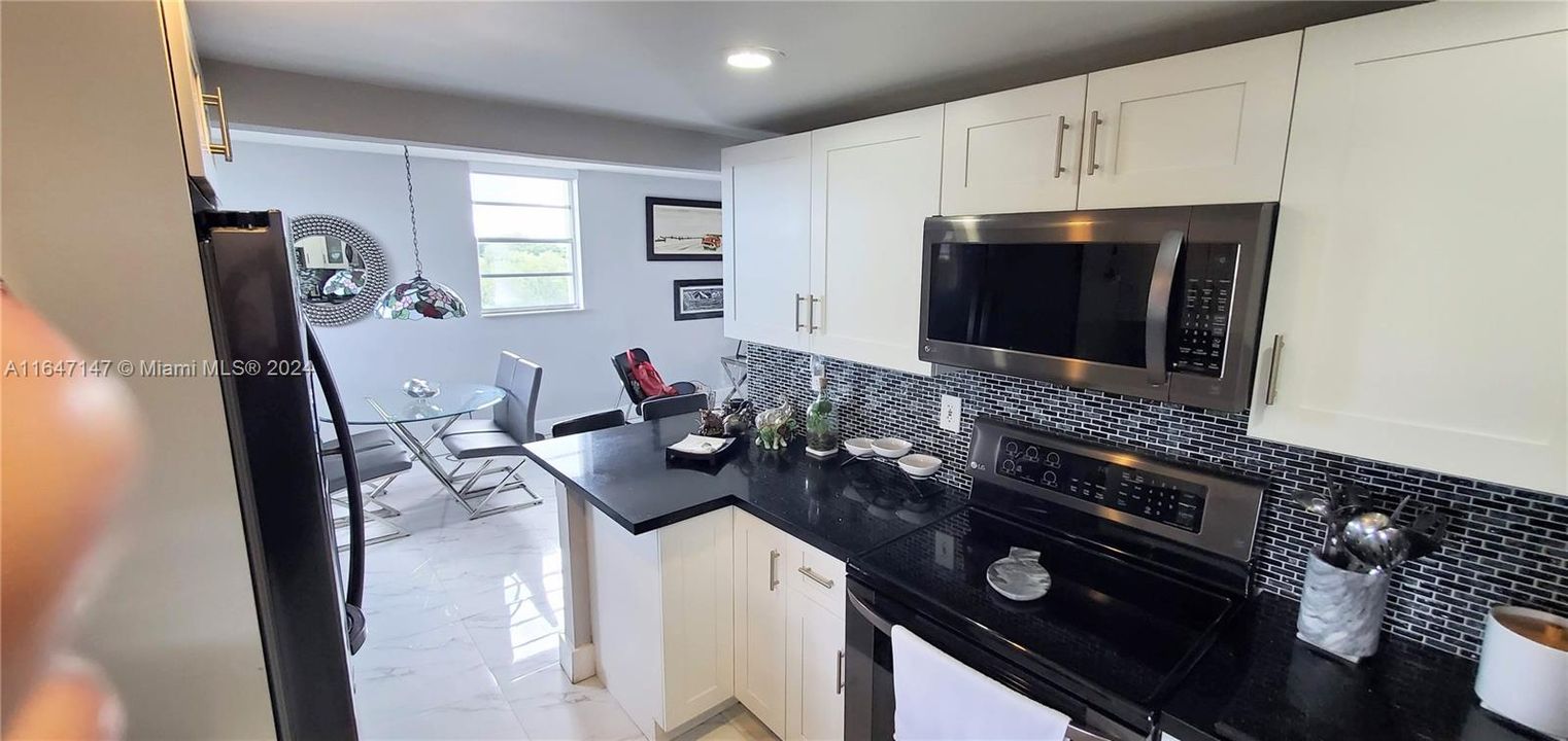 Recently Rented: $2,300 (2 beds, 2 baths, 1092 Square Feet)