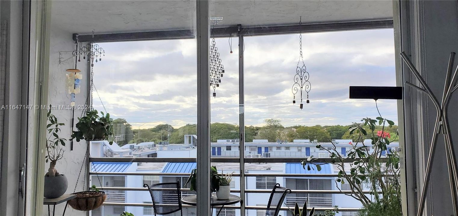 Recently Rented: $2,300 (2 beds, 2 baths, 1092 Square Feet)