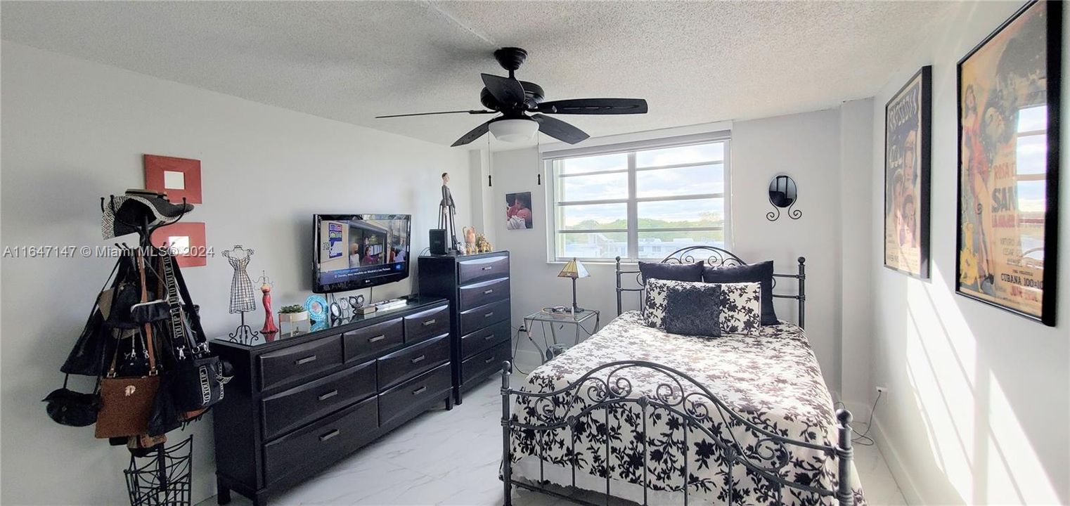 Recently Rented: $2,300 (2 beds, 2 baths, 1092 Square Feet)