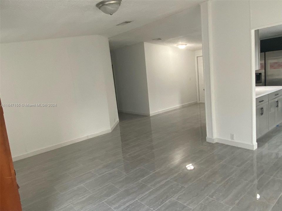 For Rent: $2,700 (3 beds, 2 baths, 1170 Square Feet)