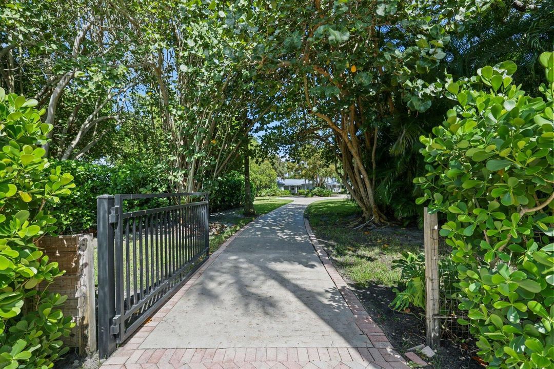Private Driveway
