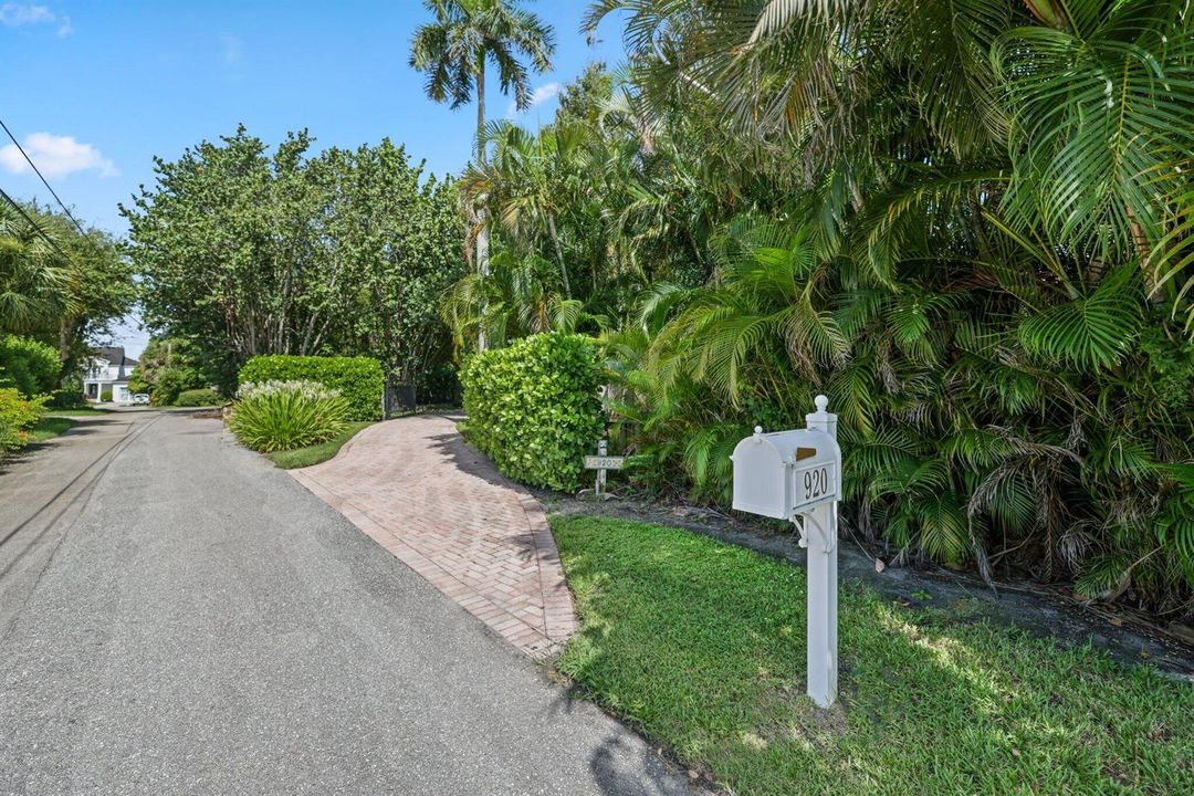 Private Driveway