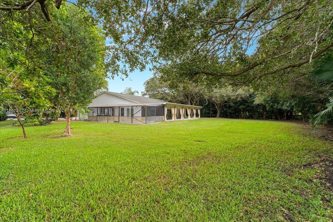 For Sale: $1,450,000 (4 beds, 3 baths, 2718 Square Feet)