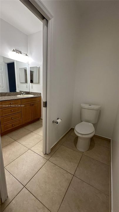 Recently Rented: $3,250 (3 beds, 2 baths, 1475 Square Feet)