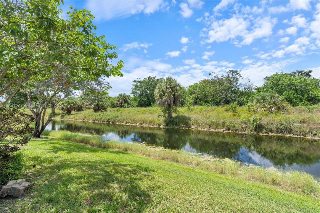 Active With Contract: $915,000 (5 beds, 3 baths, 3381 Square Feet)