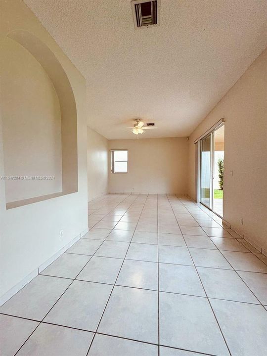 Active With Contract: $4,100 (4 beds, 2 baths, 2395 Square Feet)