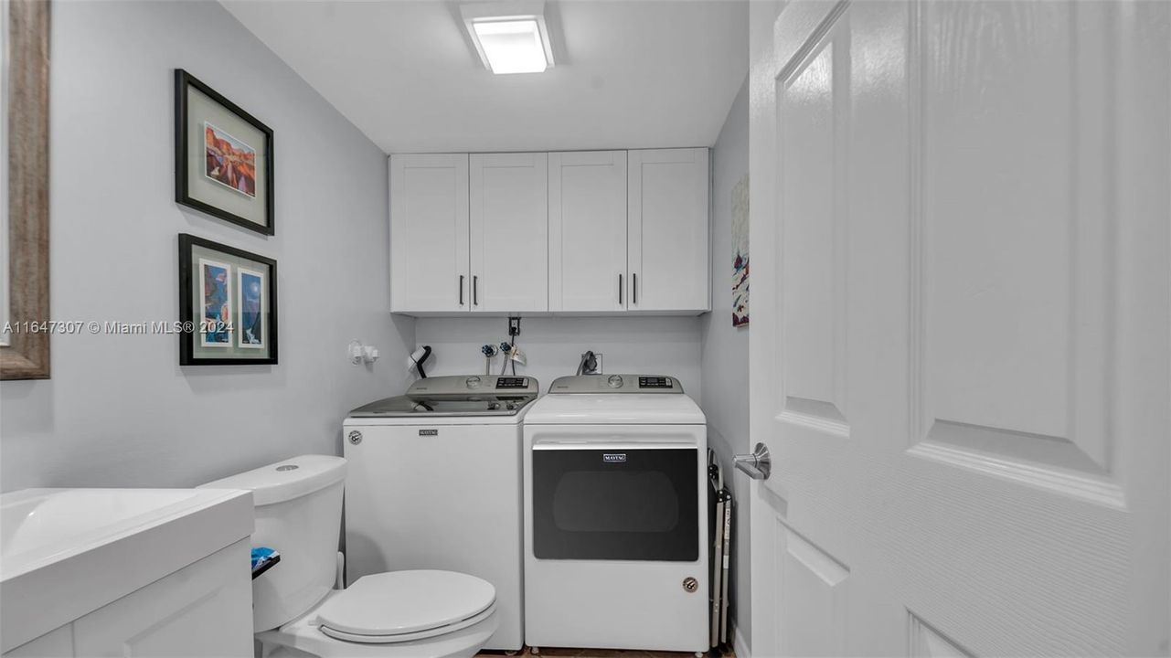 Active With Contract: $440,000 (2 beds, 2 baths, 1264 Square Feet)