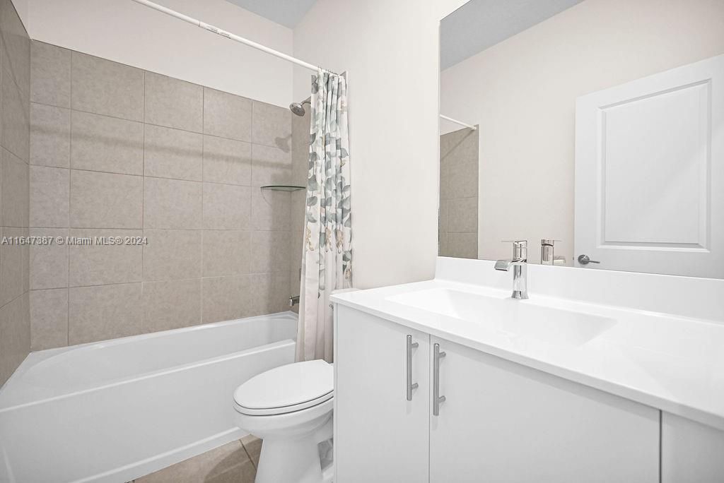 Recently Sold: $680,000 (3 beds, 2 baths, 1604 Square Feet)