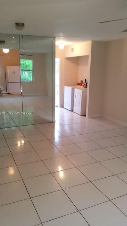 For Rent: $1,530 (2 beds, 1 baths, 840 Square Feet)