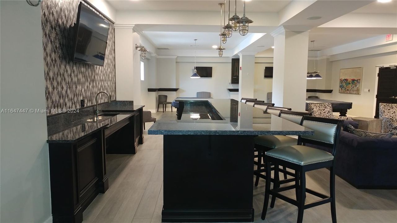 En Venta: $449,000 (1 camas, 1 baños, 793 Pies cuadrados)