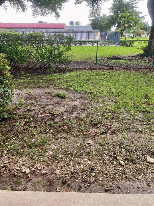 Recently Rented: $2,750 (3 beds, 2 baths, 1428 Square Feet)