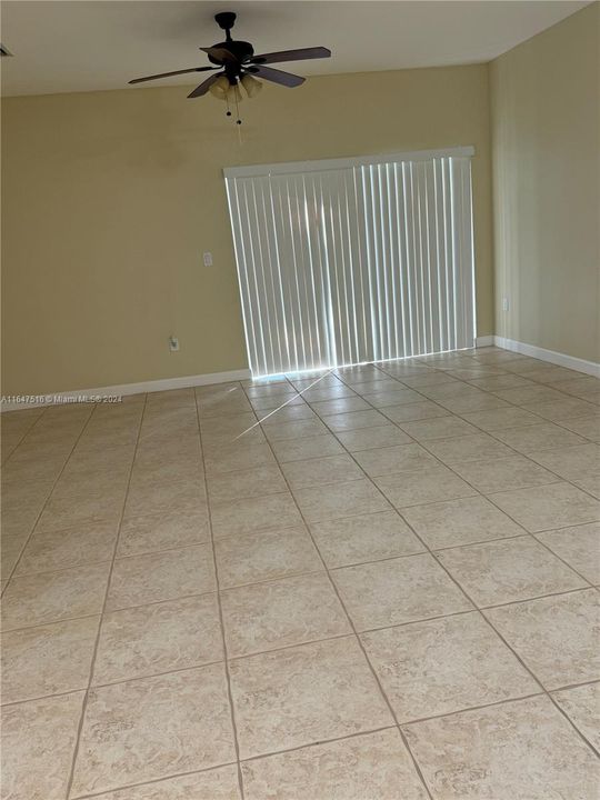 Recently Rented: $2,750 (3 beds, 2 baths, 1428 Square Feet)