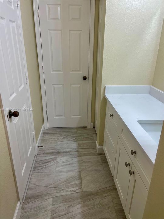 Recently Rented: $2,750 (3 beds, 2 baths, 1428 Square Feet)