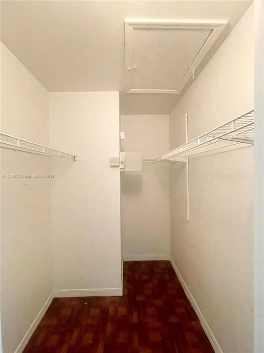 Active With Contract: $1,800 (2 beds, 2 baths, 815 Square Feet)