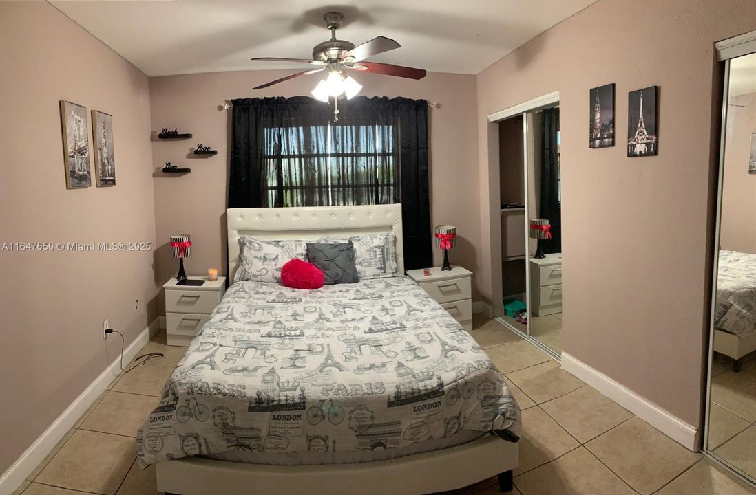 待售: $195,000 (1 贝兹, 1 浴室, 608 平方英尺)