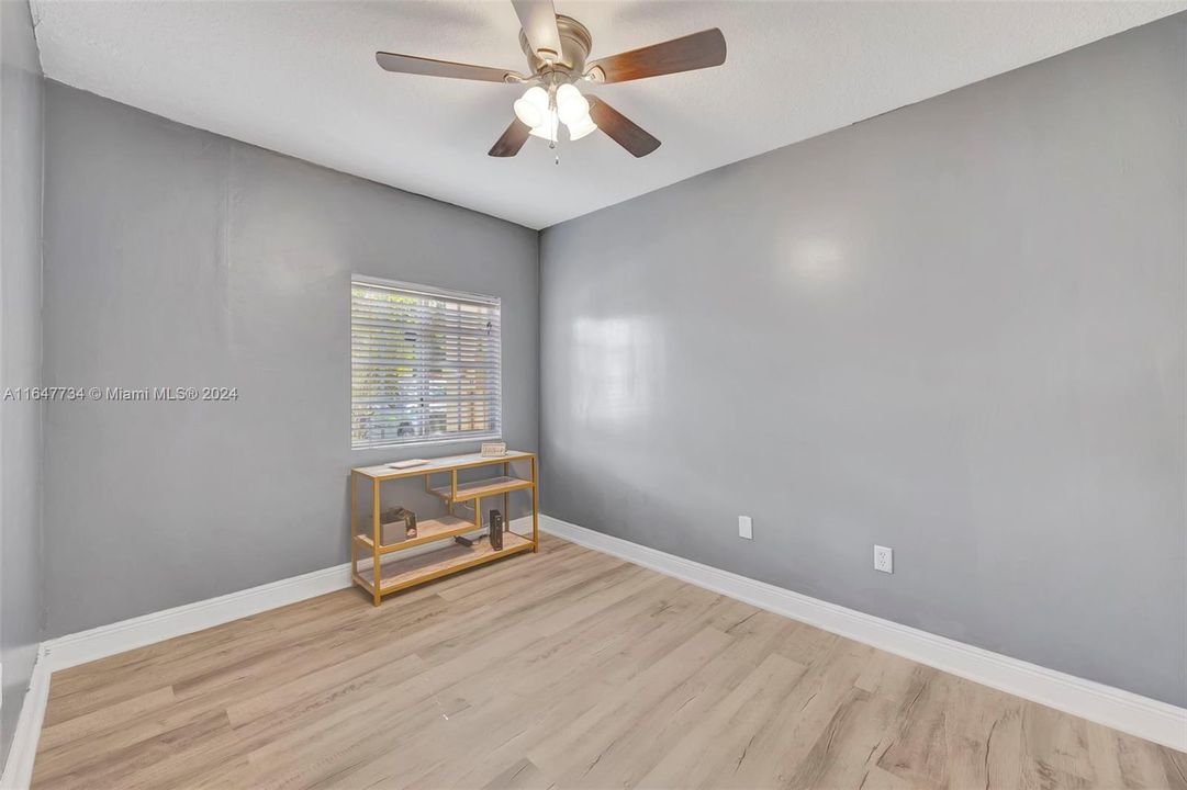 Active With Contract: $2,300 (3 beds, 2 baths, 1258 Square Feet)