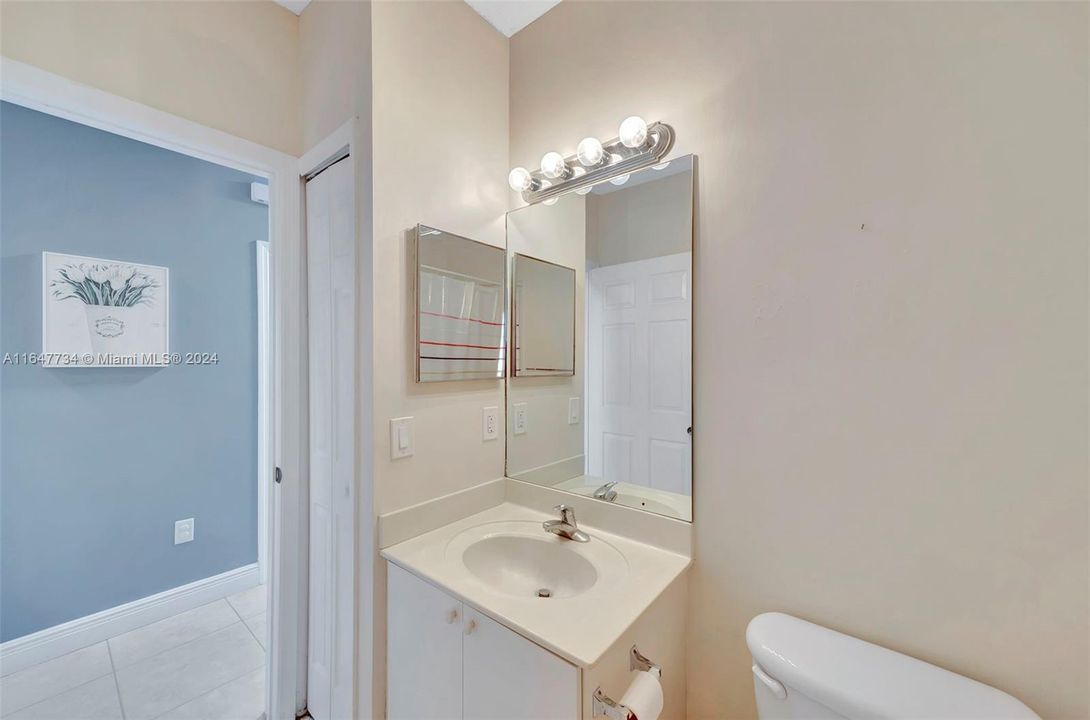 Active With Contract: $2,300 (3 beds, 2 baths, 1258 Square Feet)