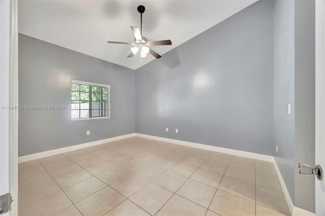 Active With Contract: $2,300 (3 beds, 2 baths, 1258 Square Feet)