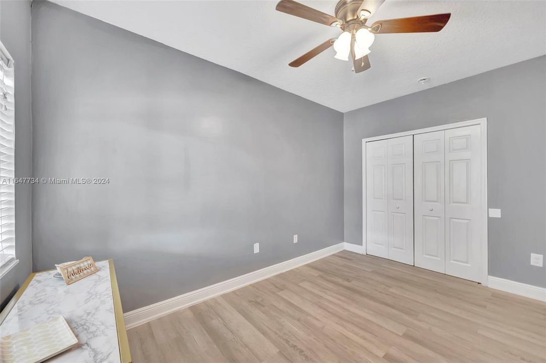 Active With Contract: $2,300 (3 beds, 2 baths, 1258 Square Feet)