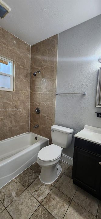 Active With Contract: $1,600 (2 beds, 1 baths, 3515 Square Feet)