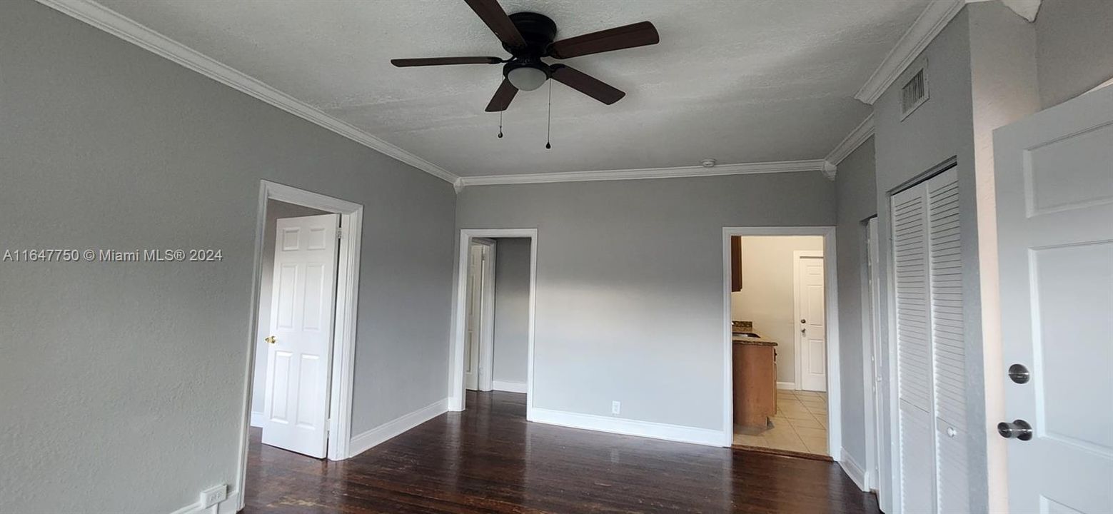 Active With Contract: $1,600 (2 beds, 1 baths, 3515 Square Feet)