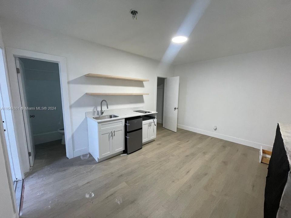 En Renta: $1,200 (0 camas, 1 baños, 0 Pies cuadrados)