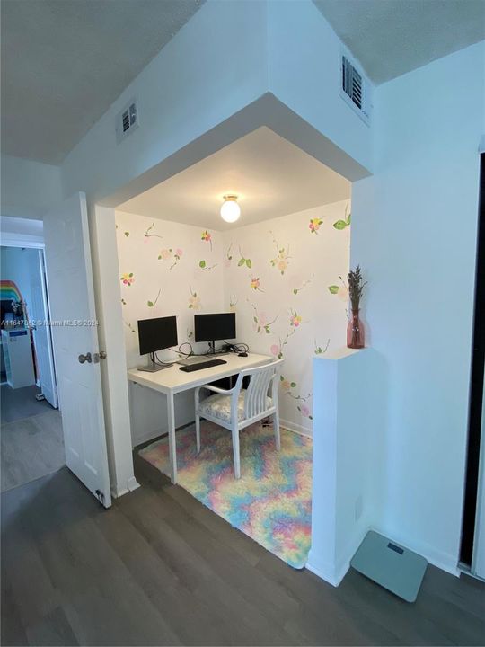 Office nook in primary bedroom