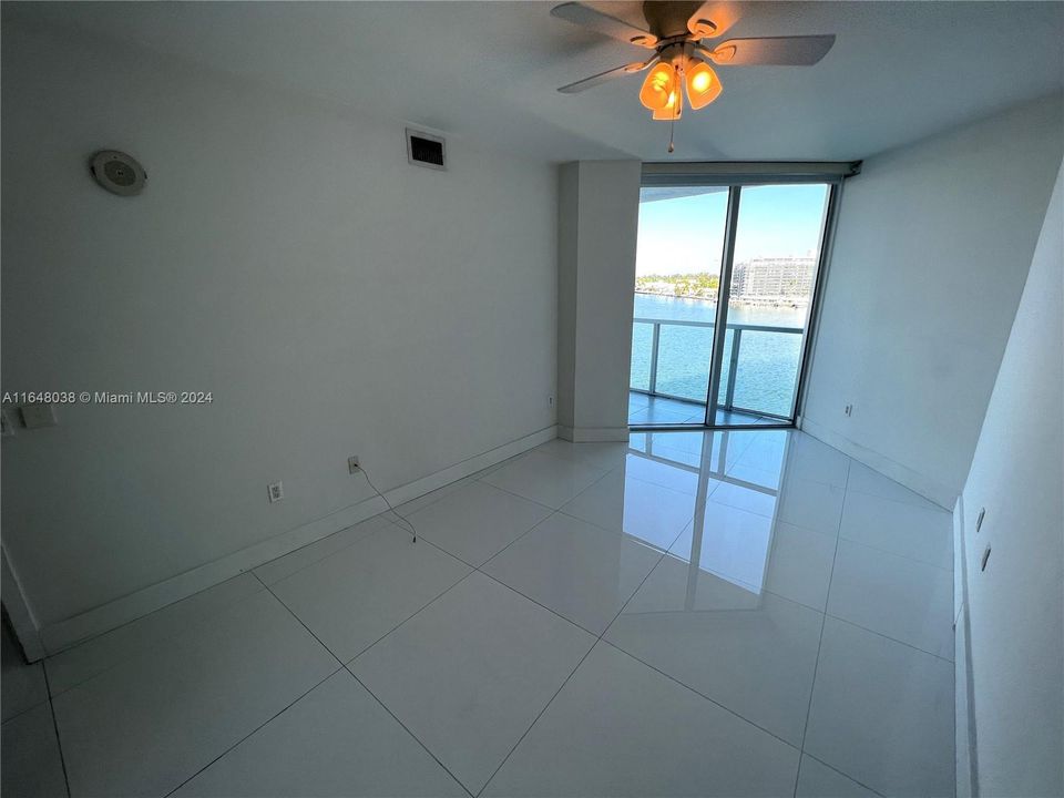 En Venta: $1,380,000 (3 camas, 2 baños, 1304 Pies cuadrados)