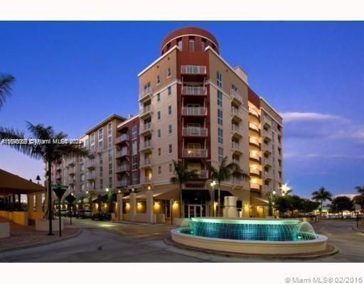 Active With Contract: $2,350 (1 beds, 1 baths, 822 Square Feet)