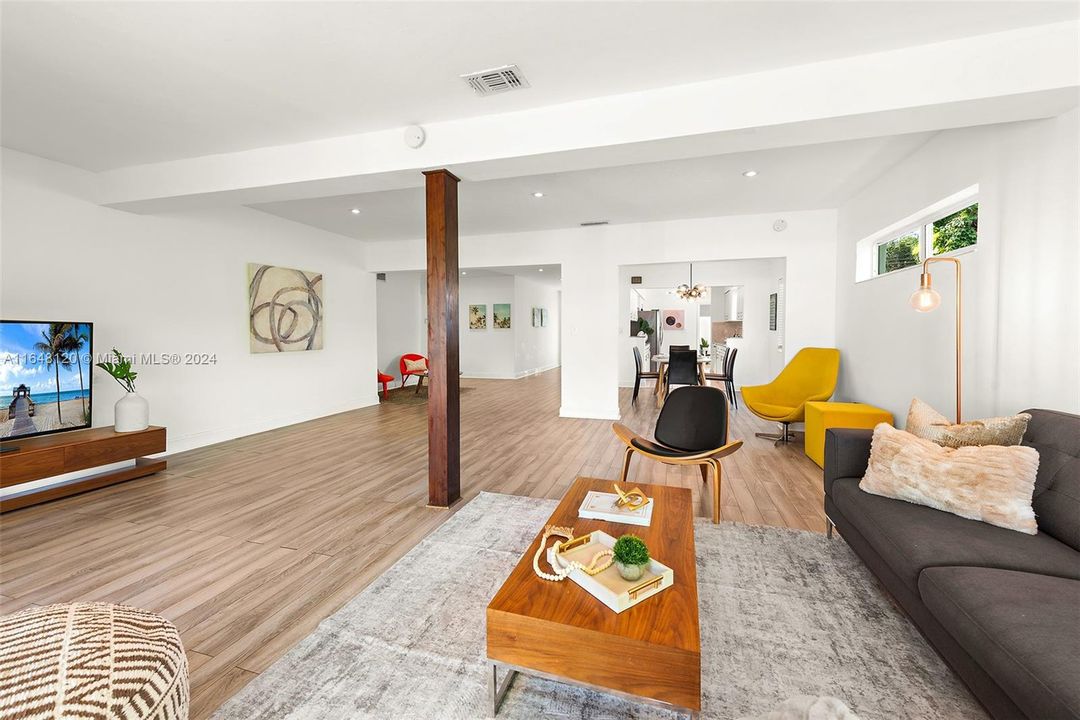 For Sale: $1,550,000 (4 beds, 2 baths, 2327 Square Feet)