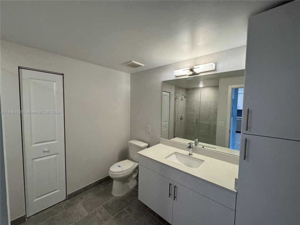 Recientemente alquilado: $1,995 (1 camas, 1 baños, 777 Pies cuadrados)