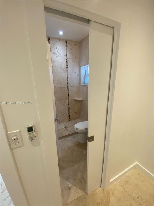 Recently Rented: $2,100 (2 beds, 1 baths, 700 Square Feet)