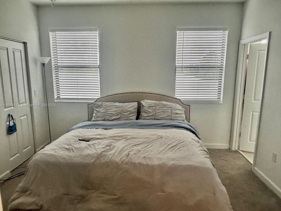 For Sale: $564,900 (3 beds, 2 baths, 1378 Square Feet)