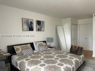 Active With Contract: $2,800 (2 beds, 2 baths, 1271 Square Feet)