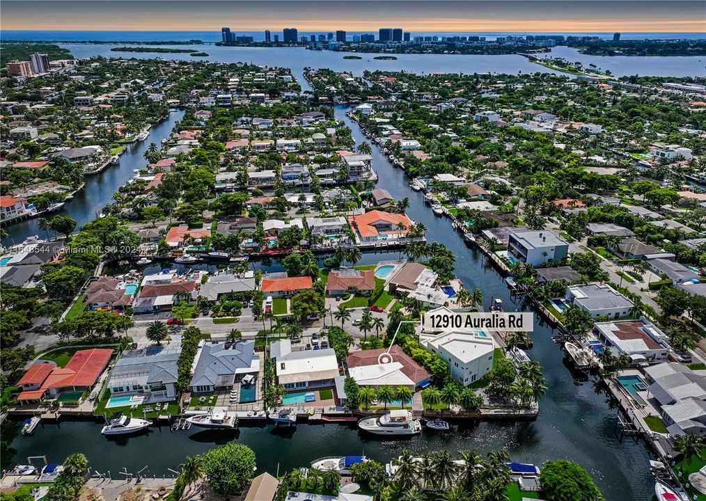 For Sale: $3,699,000 (3 beds, 2 baths, 2569 Square Feet)