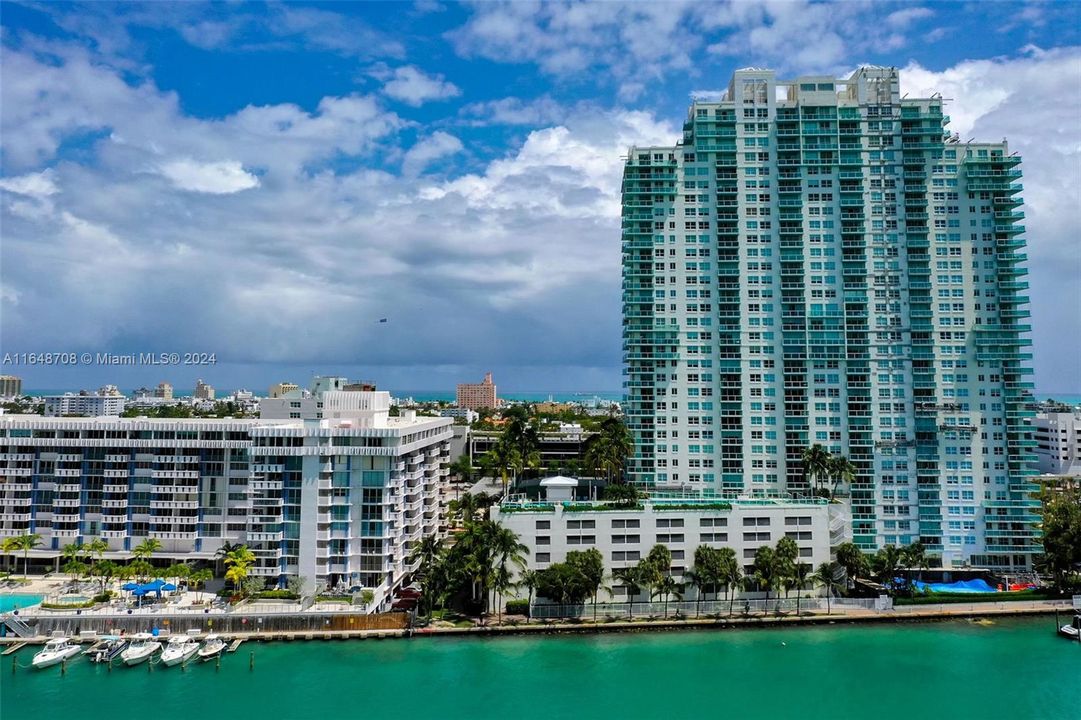 For Sale: $1,499,000 (3 beds, 2 baths, 1191 Square Feet)