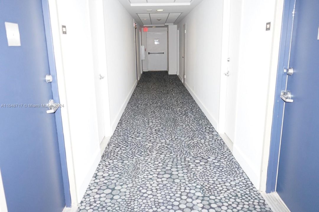 Recently Rented: $2,250 (0 beds, 1 baths, 663 Square Feet)