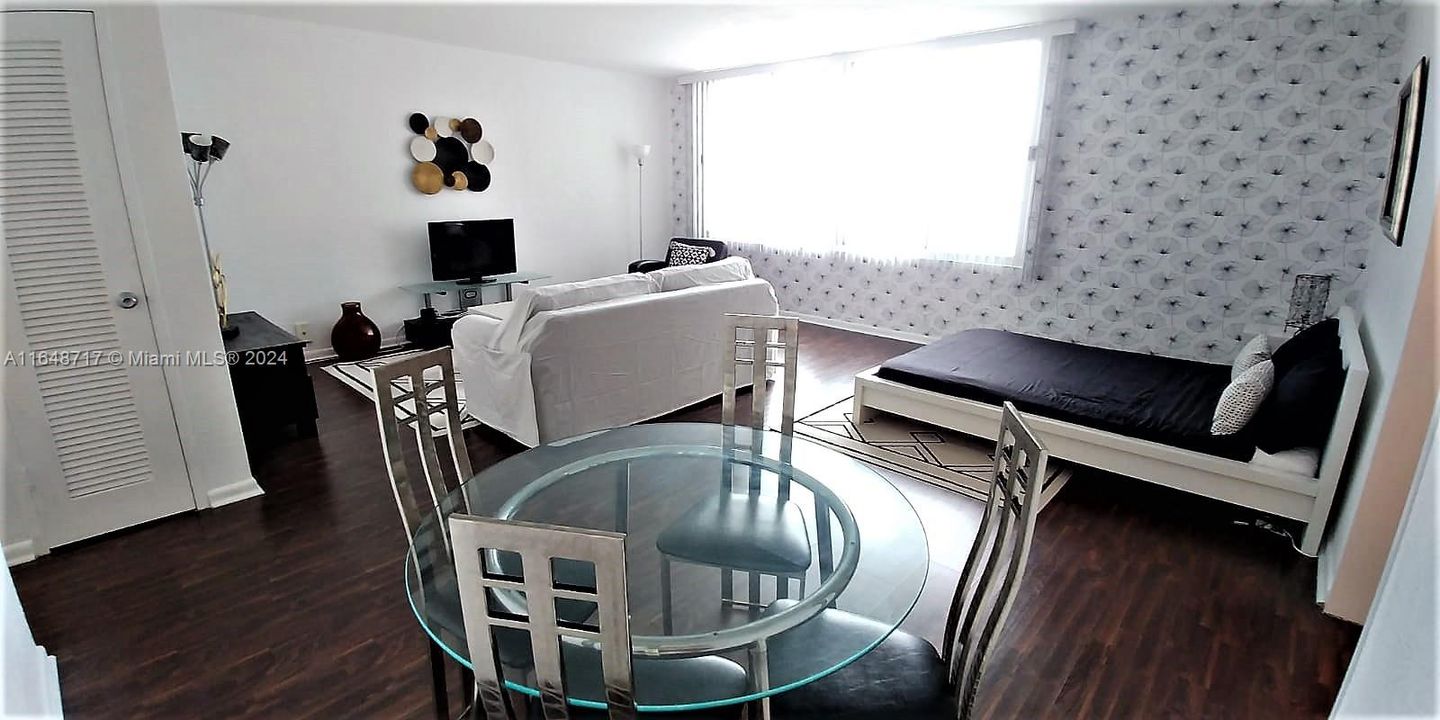 Recently Rented: $2,250 (0 beds, 1 baths, 663 Square Feet)