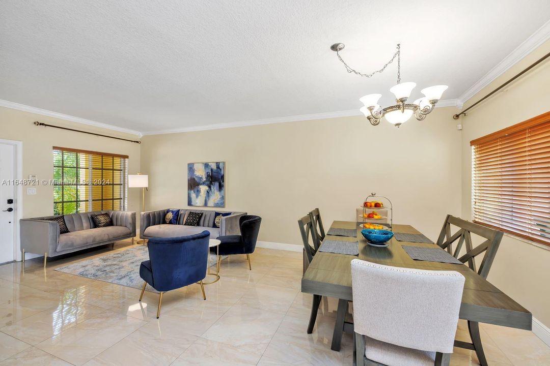 Active With Contract: $3,350 (3 beds, 2 baths, 1726 Square Feet)