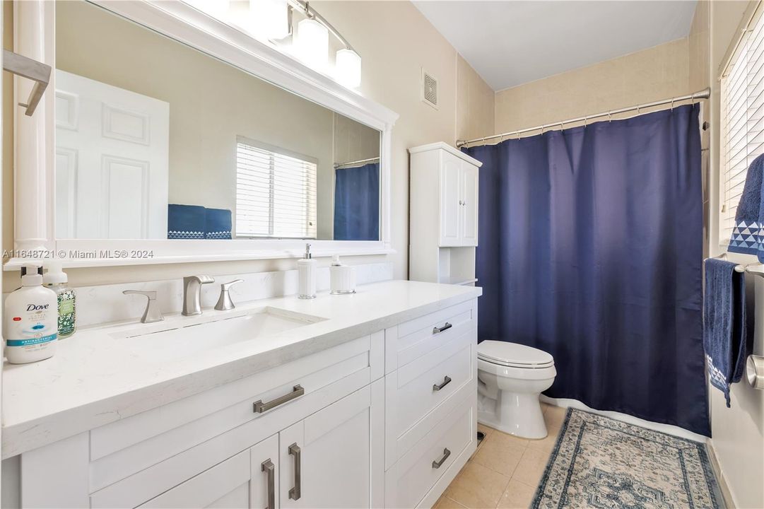 Active With Contract: $3,350 (3 beds, 2 baths, 1726 Square Feet)