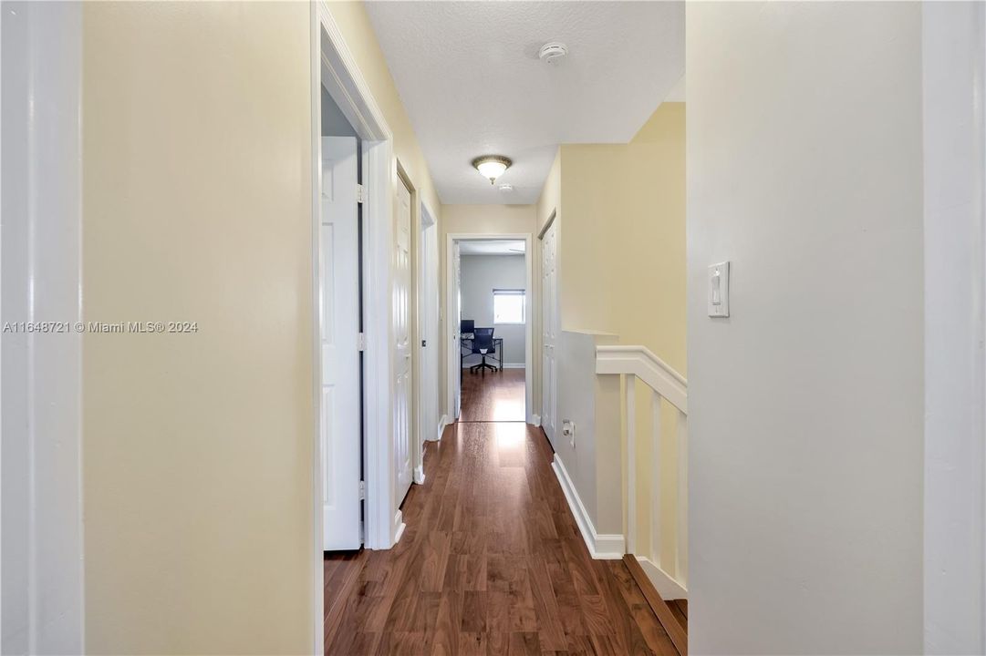 Active With Contract: $3,350 (3 beds, 2 baths, 1726 Square Feet)