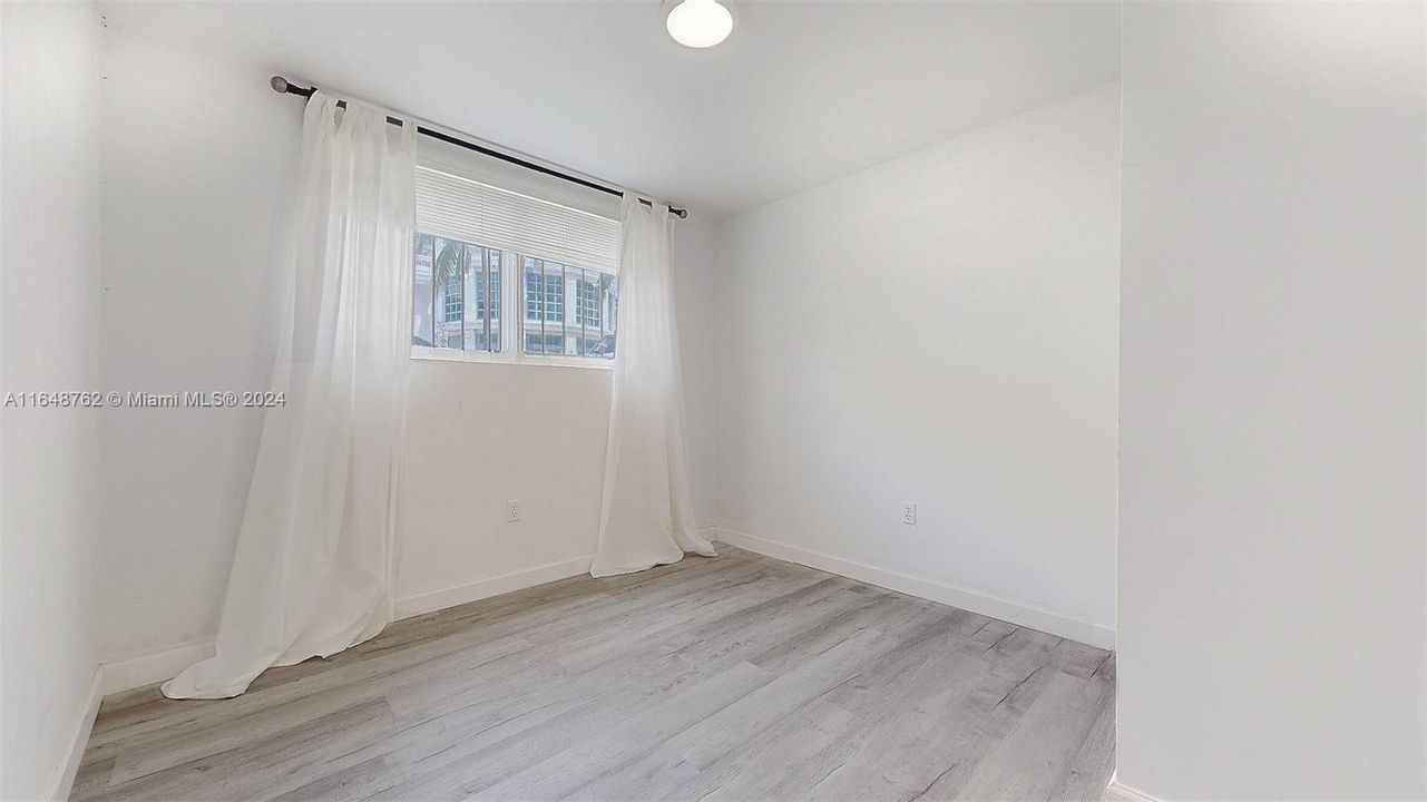 For Sale: $515,050 (2 beds, 2 baths, 910 Square Feet)