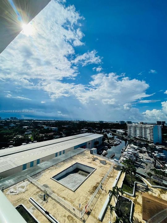 Recently Rented: $1,850 (2 beds, 2 baths, 900 Square Feet)