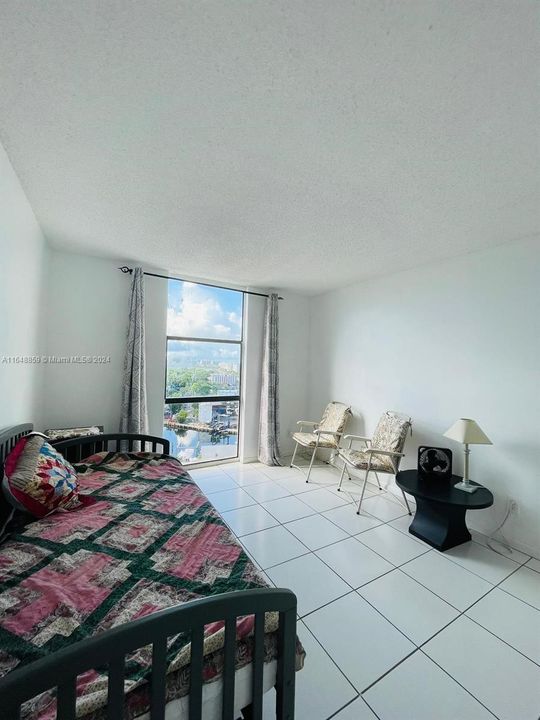 Recently Rented: $1,850 (2 beds, 2 baths, 900 Square Feet)