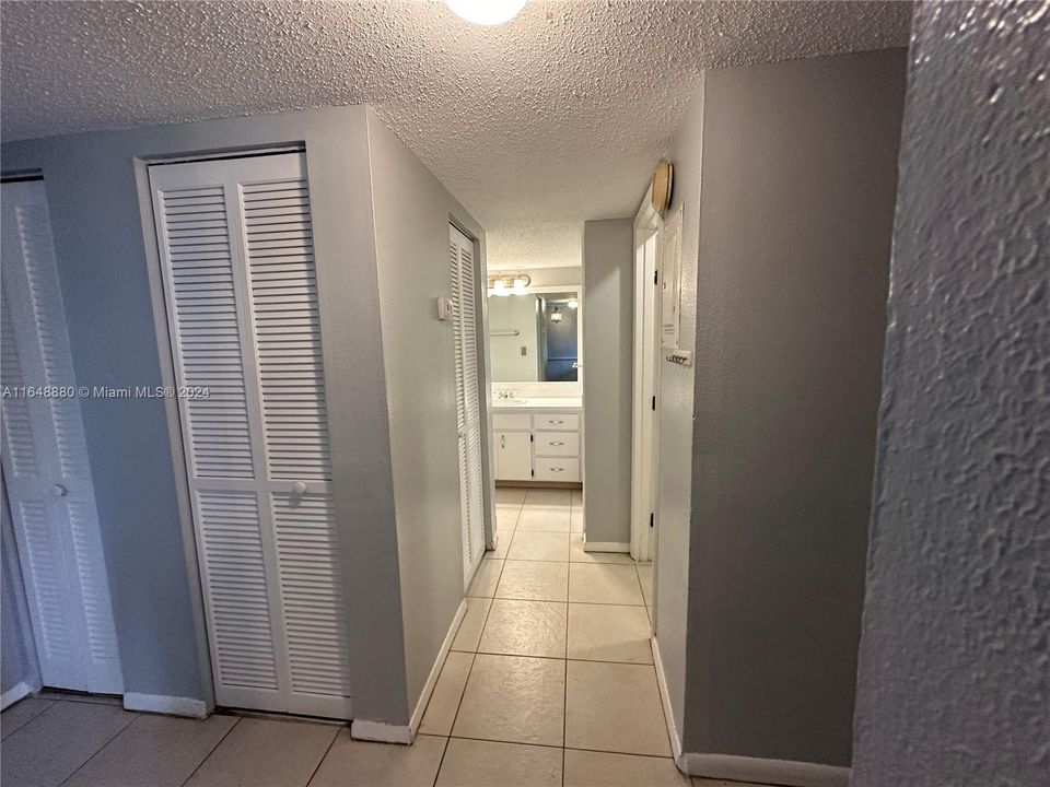 For Rent: $1,200 (2 beds, 1 baths, 0 Square Feet)