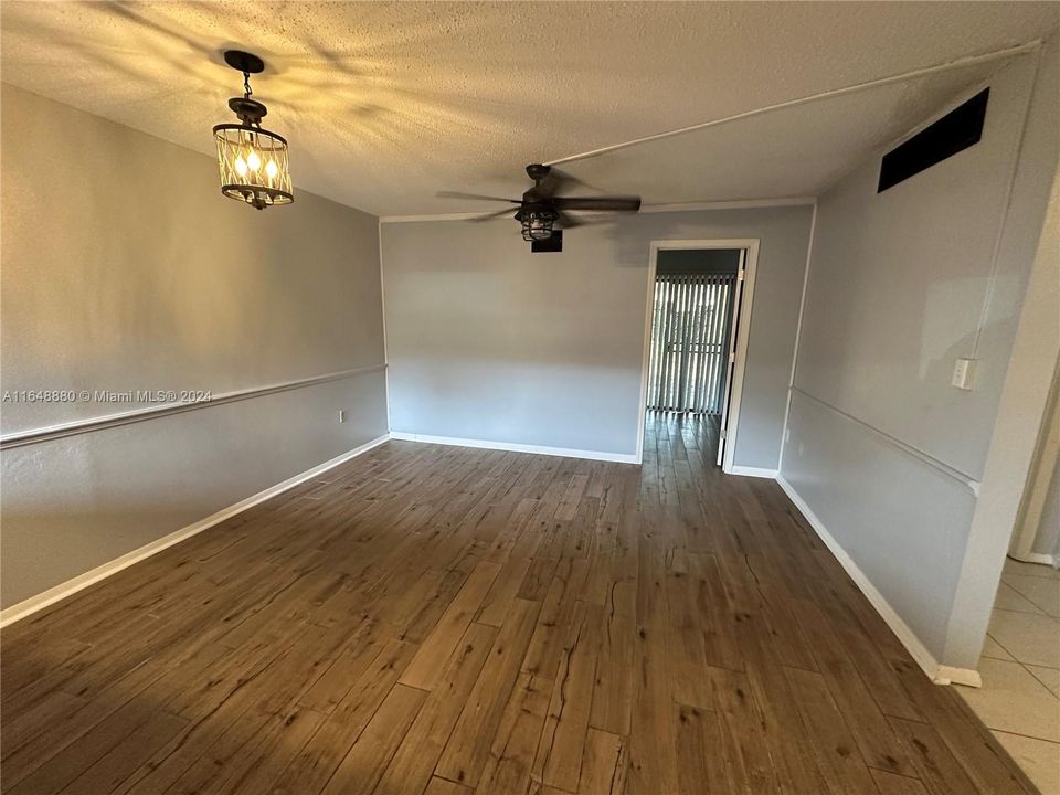 For Rent: $1,200 (2 beds, 1 baths, 0 Square Feet)