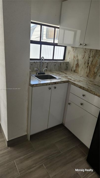 Recently Rented: $1,550 (1 beds, 1 baths, 3287 Square Feet)