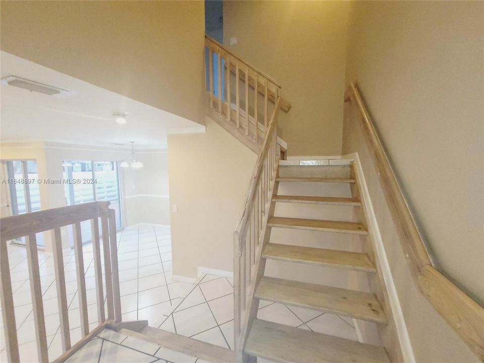 Recientemente alquilado: $2,500 (2 camas, 2 baños, 1200 Pies cuadrados)