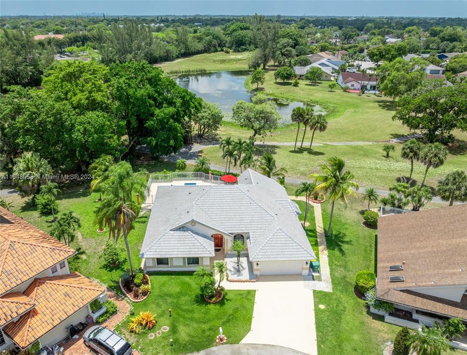 Recently Sold: $769,000 (4 beds, 2 baths, 2458 Square Feet)